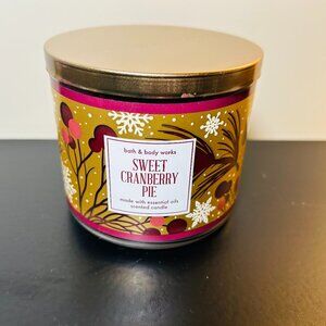 Bath & Body Works Sweet Cranberry Pie Candle NEW